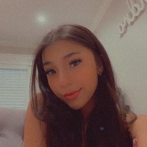 Meet your Posher, Kendra